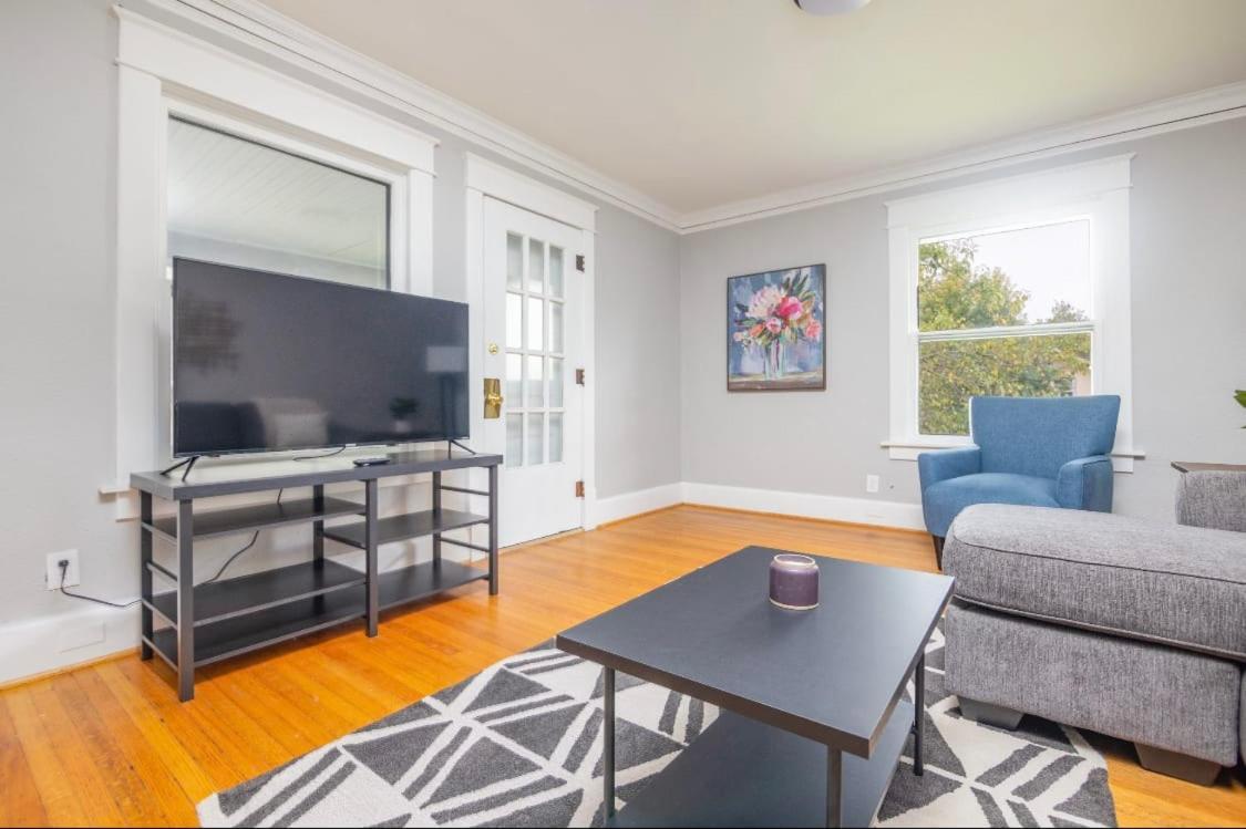 Spacious 2 Bedroom Home Near Ingersoll & Downtown Des Moines Exteriér fotografie