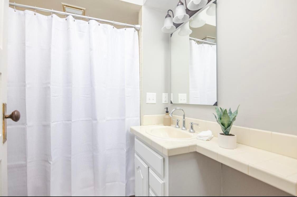 Spacious 2 Bedroom Home Near Ingersoll & Downtown Des Moines Exteriér fotografie